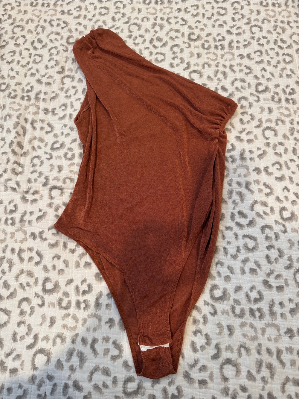 entro One-Shoulder Bodysuit in Rust